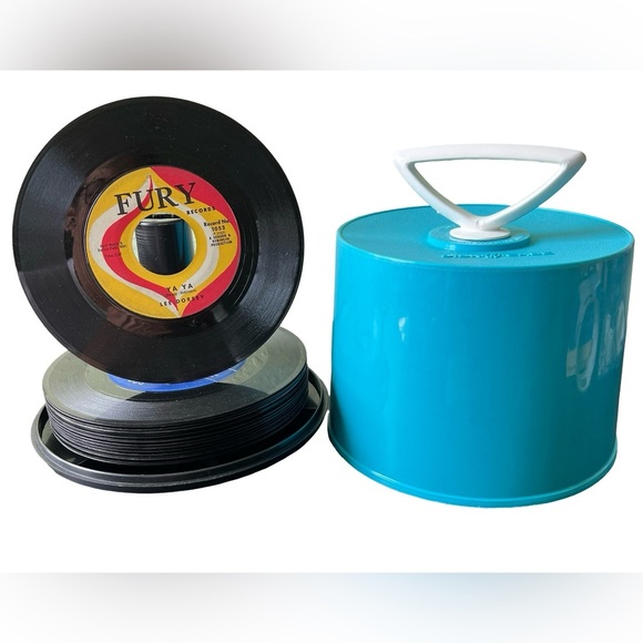 60’s Vintage Disk-Go-Case ~ (7”) Vinyl Record Collection Sky Blue Portable Case - Picture 3 of 6